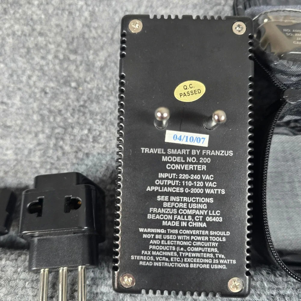 Franzus Model 200 Auto Adjust Voltage‎ Converter Set With Adapters